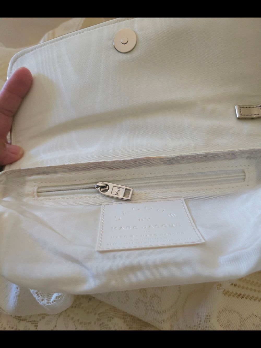 Marc Jacobs Iridescent White Wristlet Clutch - Picture 9 of 9